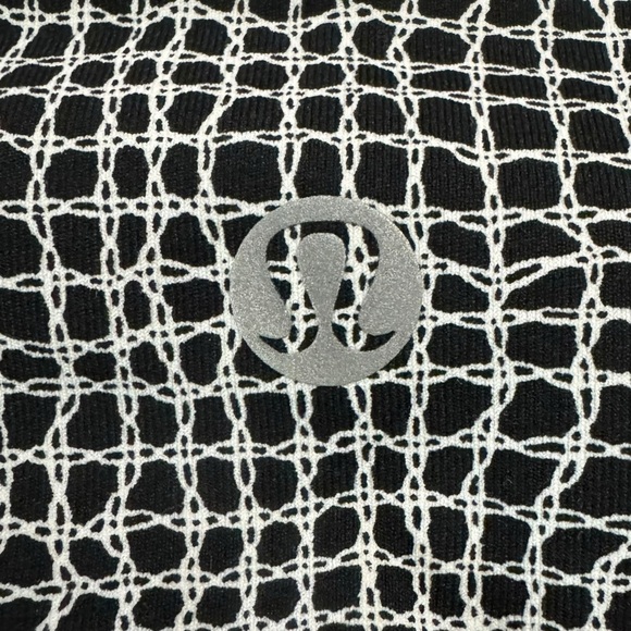 Lululemon Black White Stretch Compression Leggings Pocket 2 - Picture 7 of 11